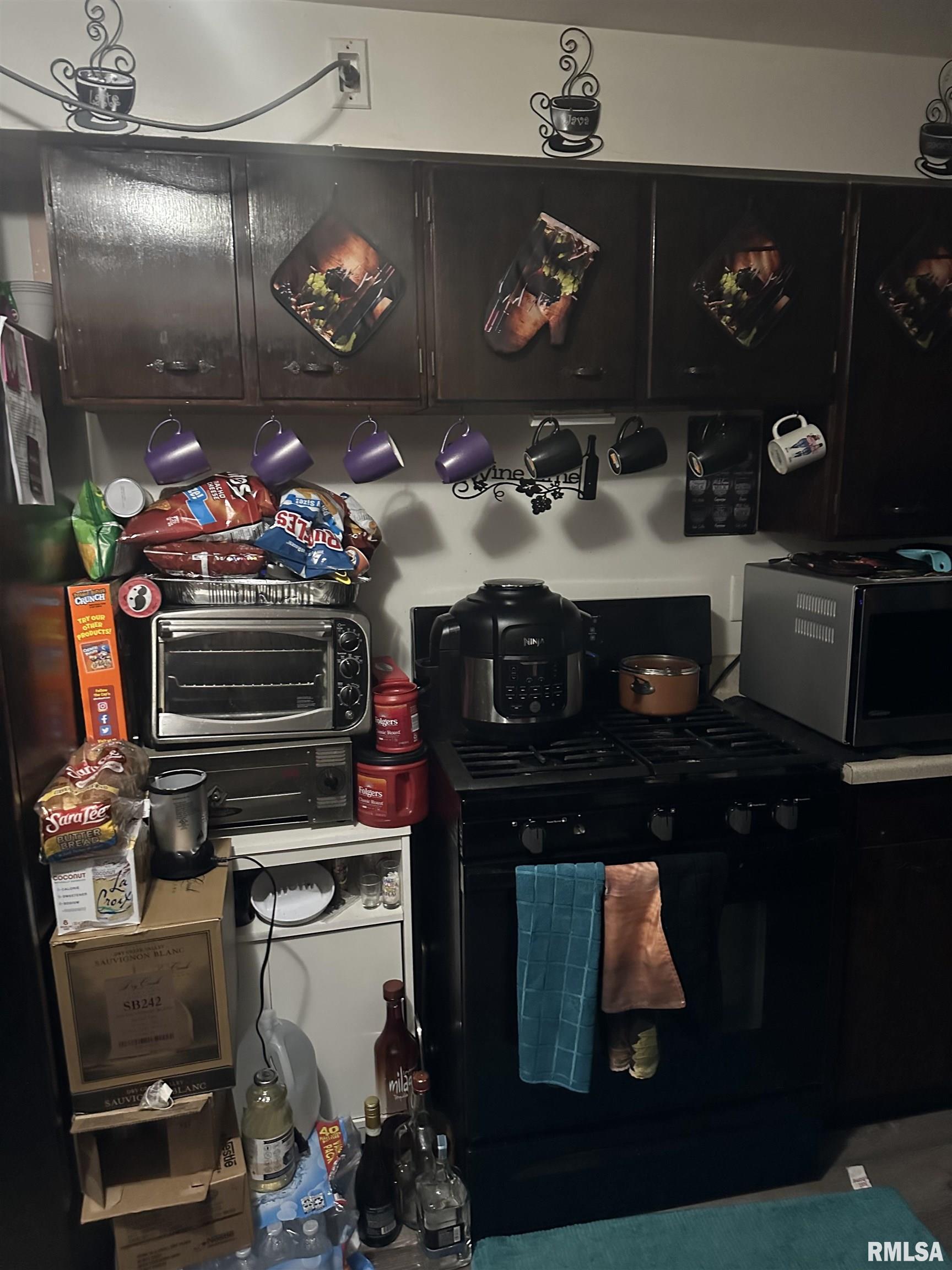 2819 West Marquette Street Peoria, IL 61605 - Photo 4 of 14