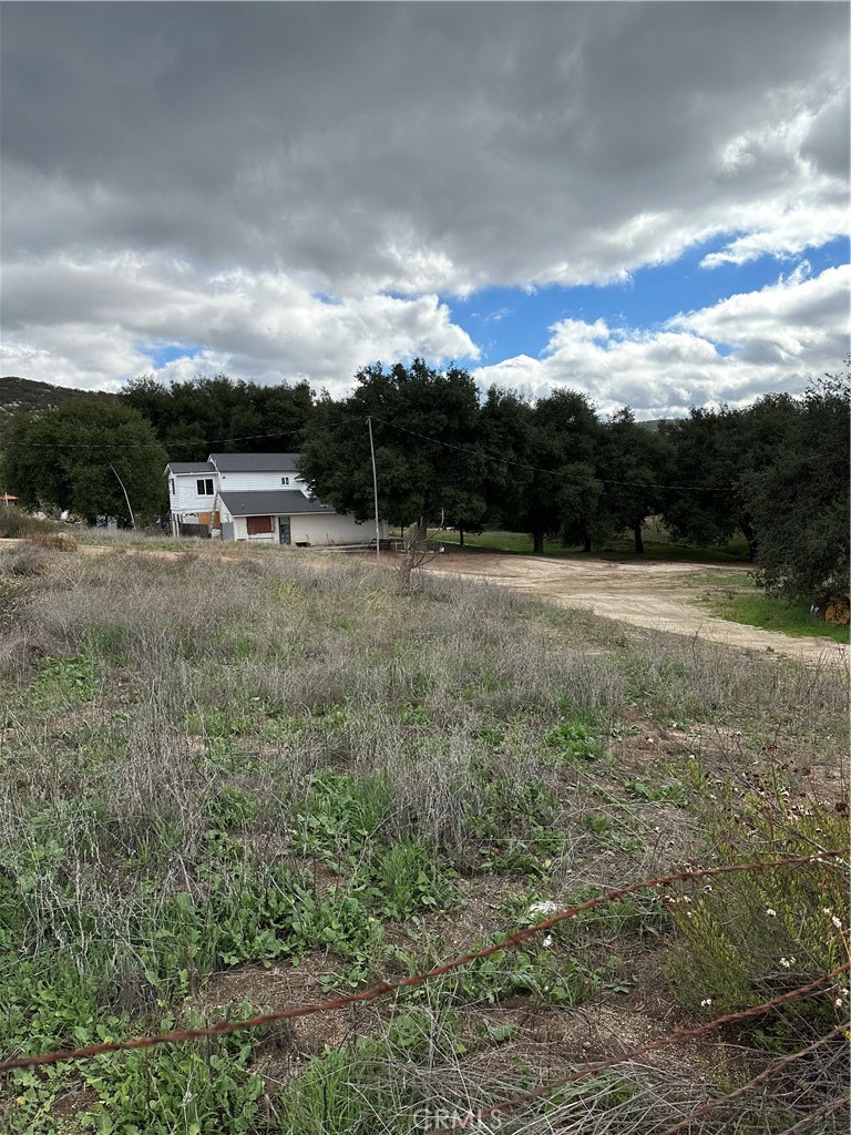 34930 East Benton Road Hemet, CA 92544 - Photo 16 of 54 a view of outdoor space and yard