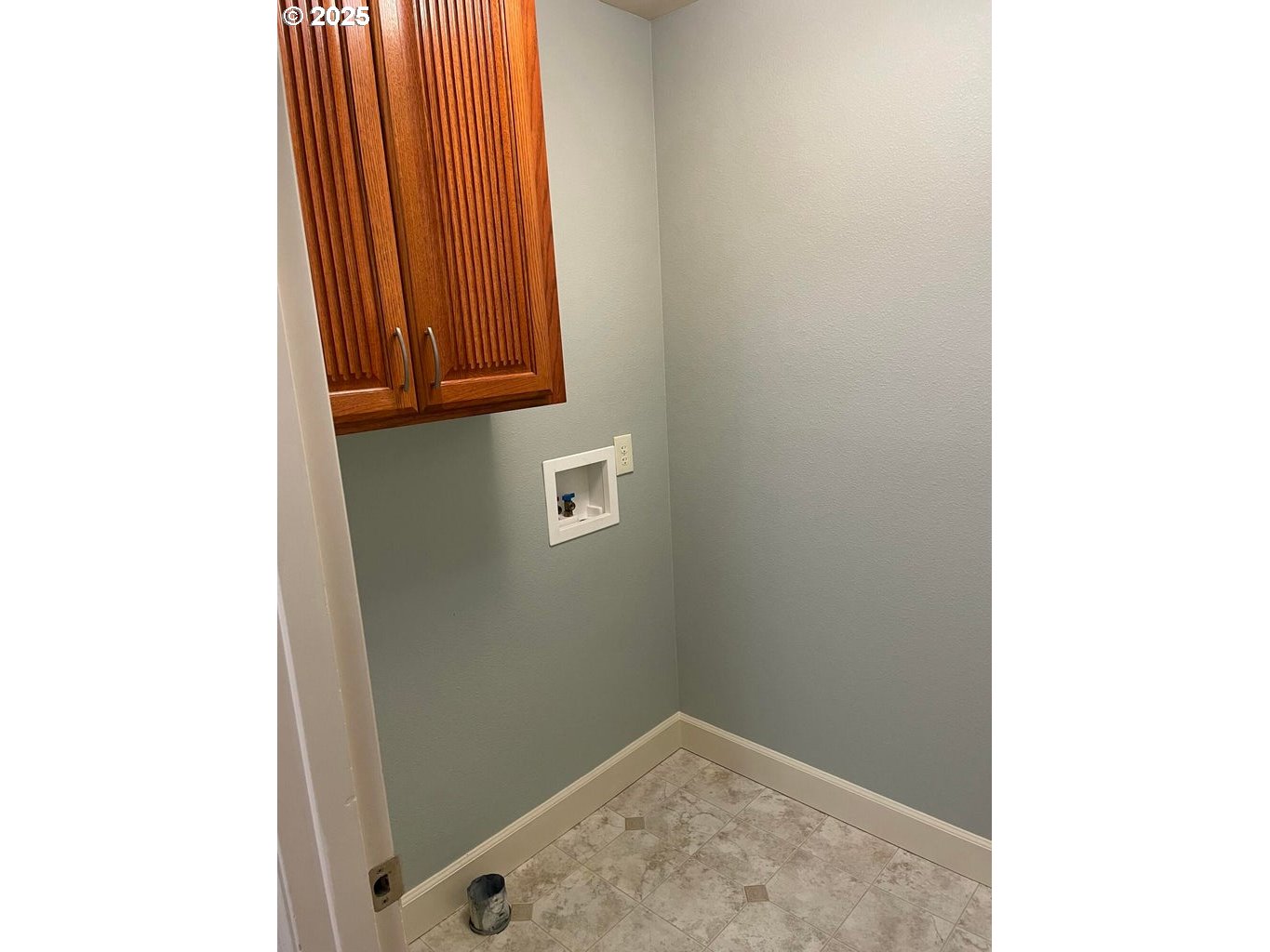 409 Evergreen Avenue Garibaldi, OR 97118 - Photo 5 of 48 a view of door