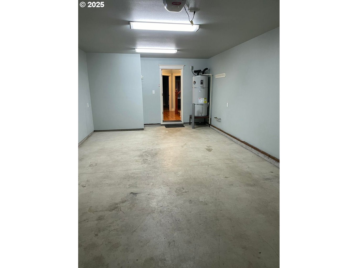 409 Evergreen Avenue Garibaldi, OR 97118 - Photo 7 of 48 a view of an empty room