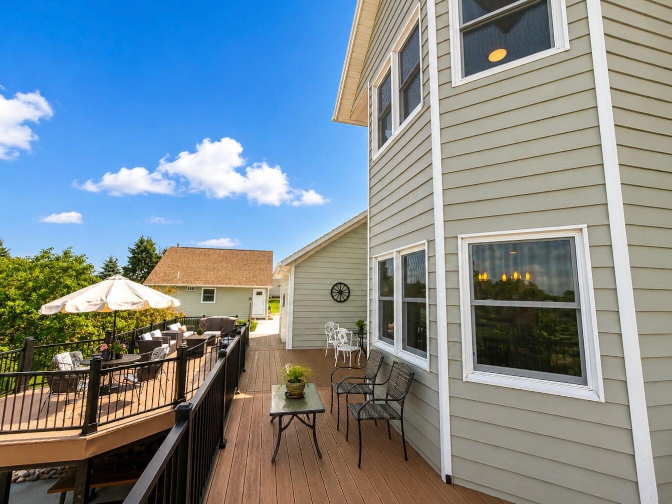 2220 Garvin Heights Road Winona, MN 55987 - Photo 34 of 59 34 deck