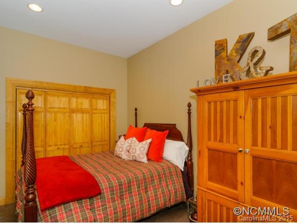 1801 Turnpike Road Marshall, NC 28753 - Photo 8 of 24 Gallery Image 8