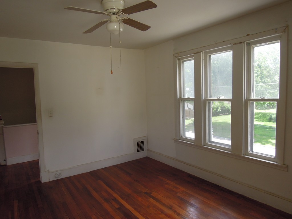 45 Wilton Street Springfield, MA 01109 - Photo 11 of 21