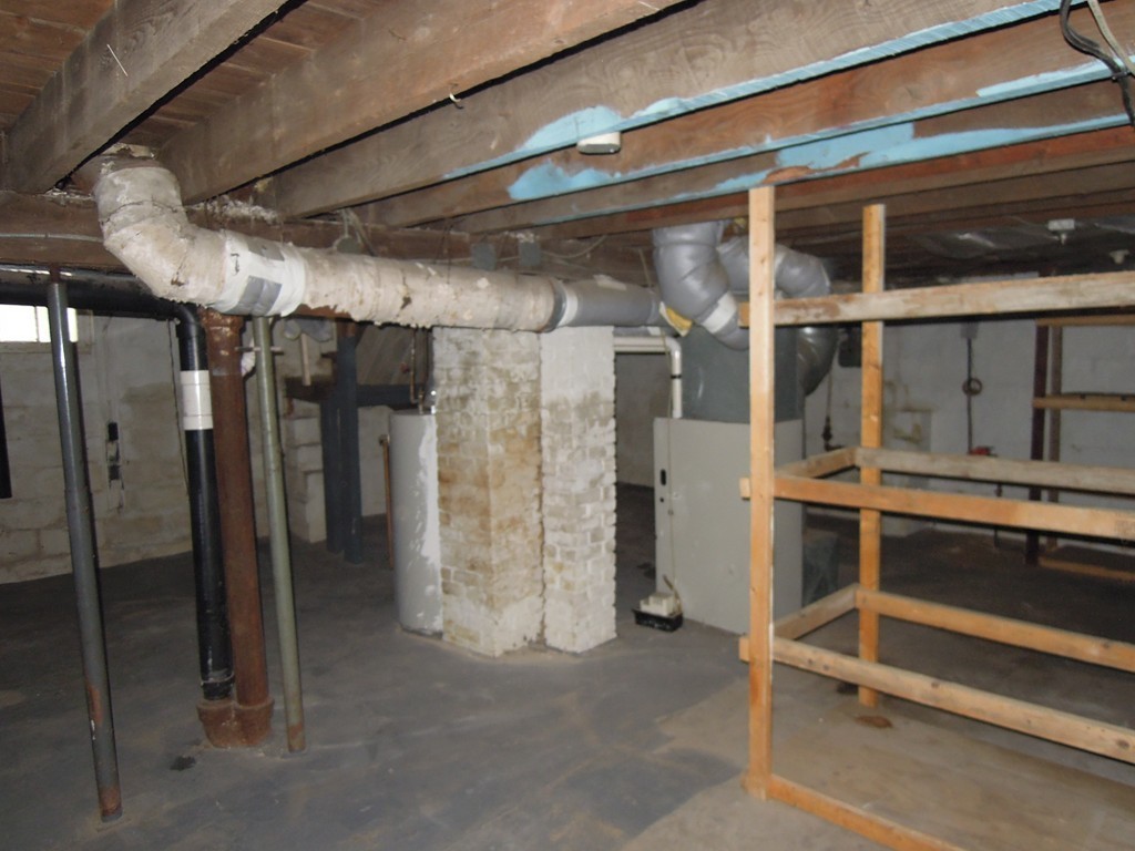 45 Wilton Street Springfield, MA 01109 - Photo 17 of 21