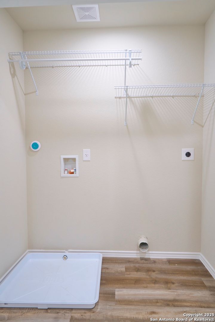 482 Abigail Alley San Antonio, TX 78253 - Photo 21 of 27 a view of small space