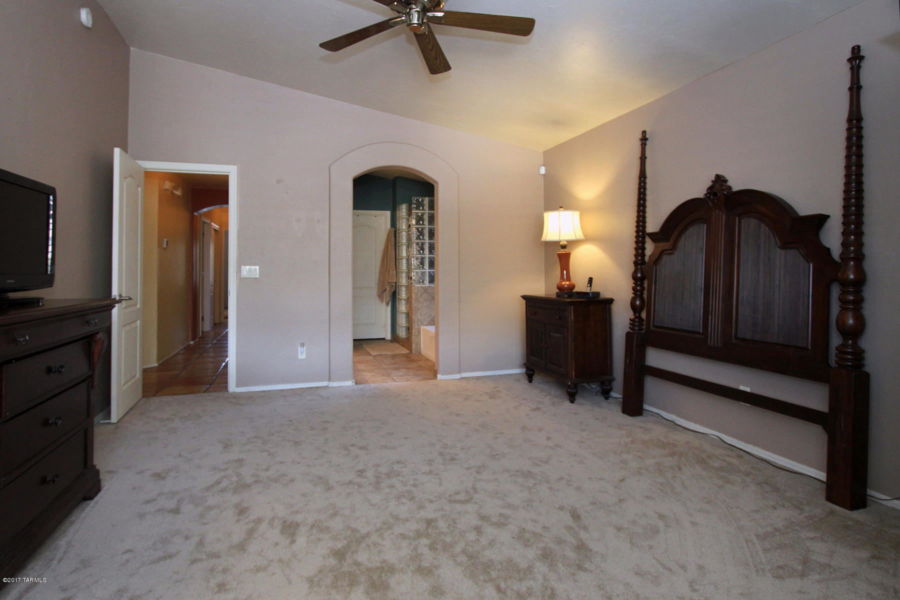 258 West Sugar Loaf Road Oro Valley, AZ 85737 - Photo 14 of 24