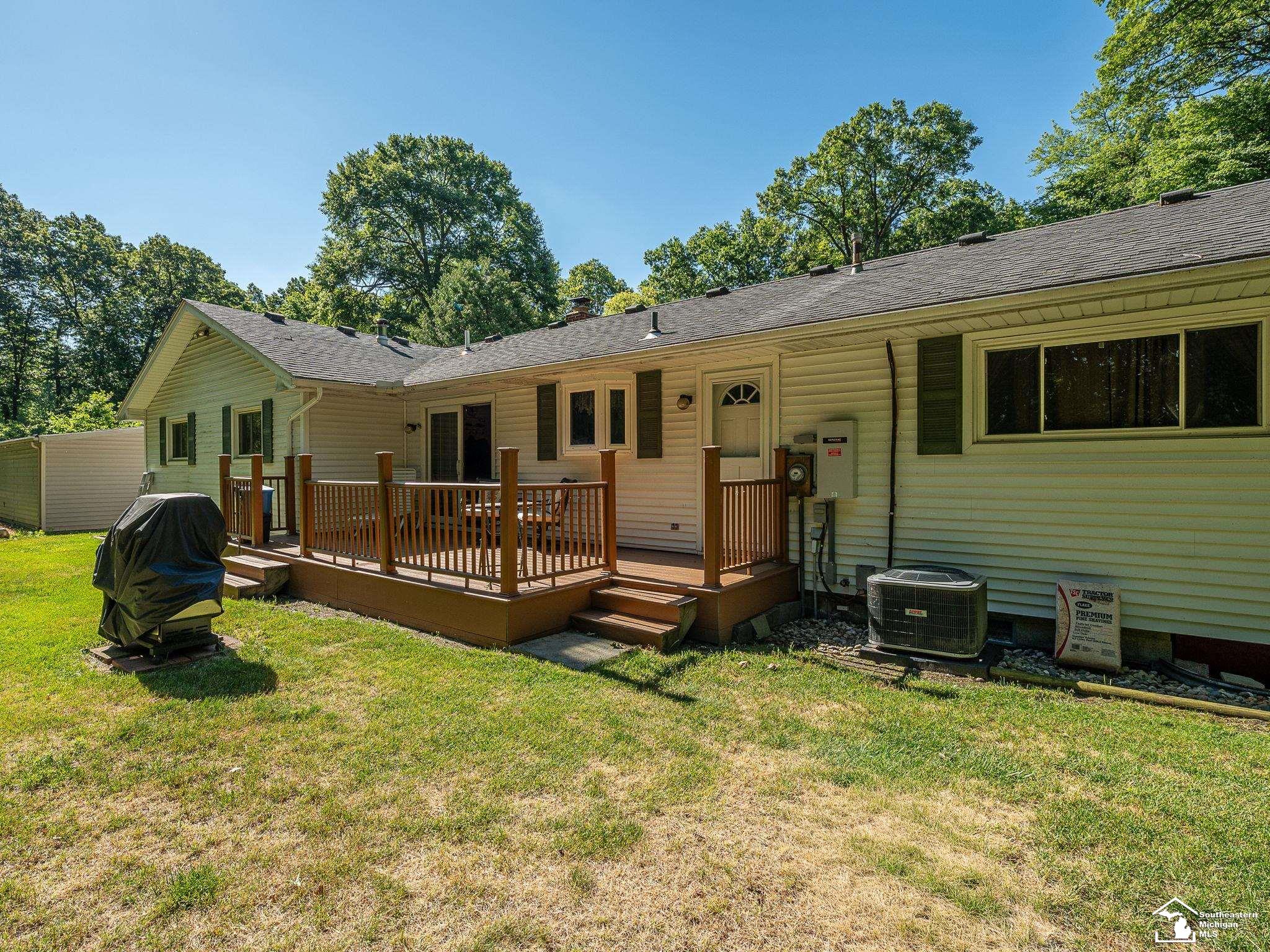 4496 School Road Temperance, MI 48182 - Photo 33 of 48
