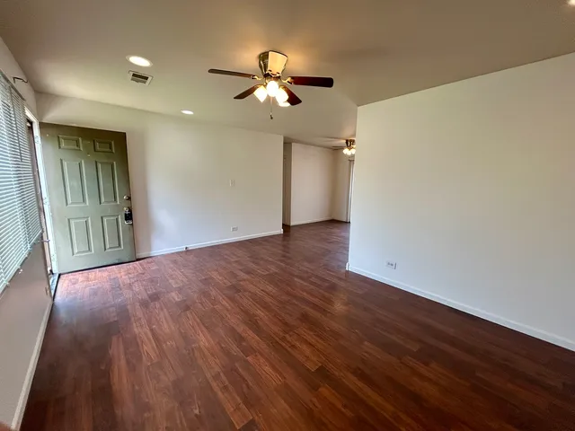 $164,900 | 16613 Wedgewood Drive, Markham, IL 60428