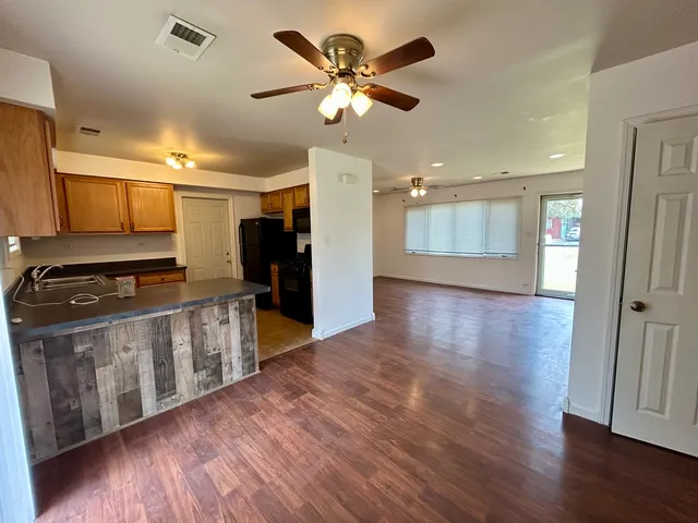 $164,900 | 16613 Wedgewood Drive, Markham, IL 60428