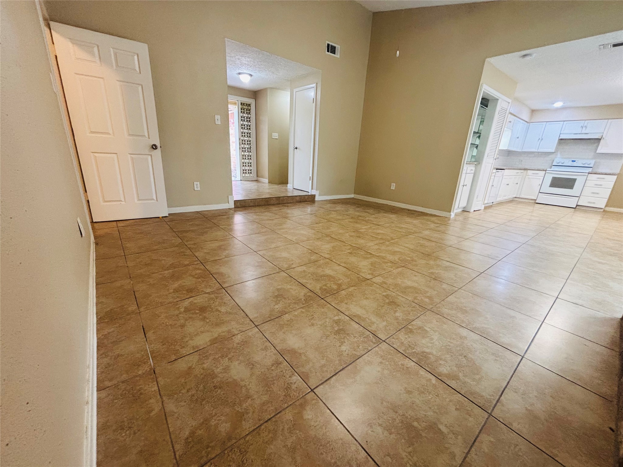 22219 Acorn Valley Drive Spring, TX 77389 - Photo 5 of 19
