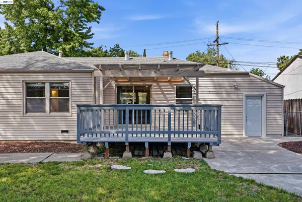 a view of a house with garden