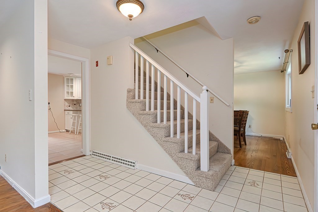 24 Condor Road Sharon, MA 02067 - Photo 4 of 42 Gallery Image 4