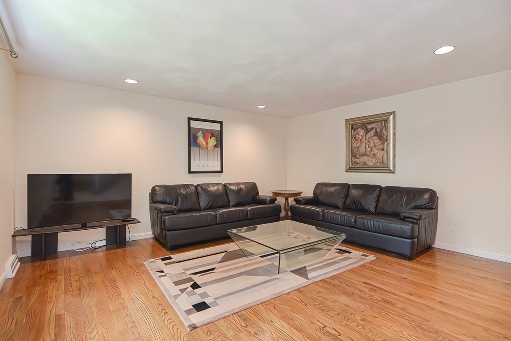 24 Condor Road Sharon, MA 02067 - Photo 5 of 42 Gallery Image 5