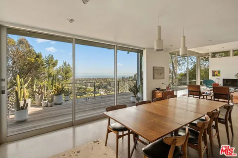 $9,980,000 | 901 Kenter Way, Los Angeles, CA 90049