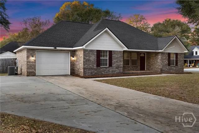 $300,000 | 125 Crossing Circle, Rincon, GA 31326