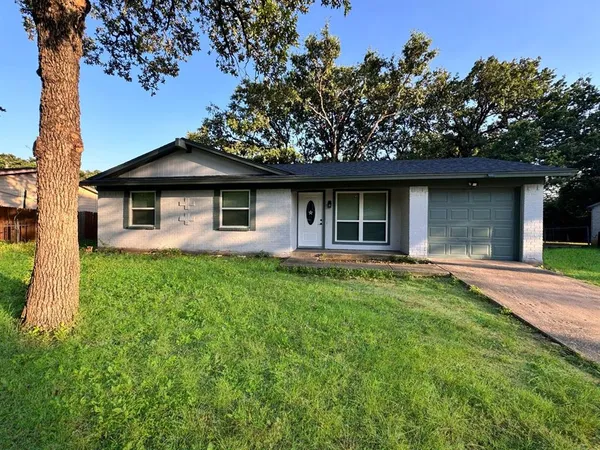 $2,200 | 840 Pleasant Hills Drive, Dallas, TX 75217