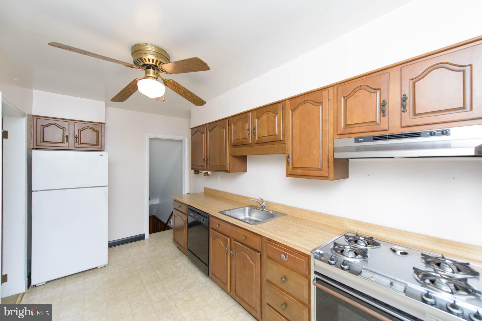 1103 Granville Road Baltimore, MD 21207 - Photo 11 of 29 Gas cooking and dishwasher