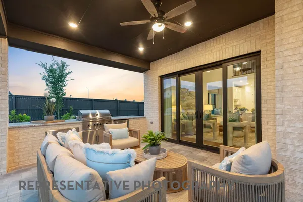 $569,900 | 18122 Sunlit Oasis Drive, Webster, TX 77598