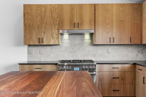 $1,975,000 | 6322 Fox Springs Drive, Victor, ID 83455