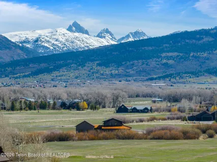 $1,975,000 | 6322 Fox Springs Drive, Victor, ID 83455