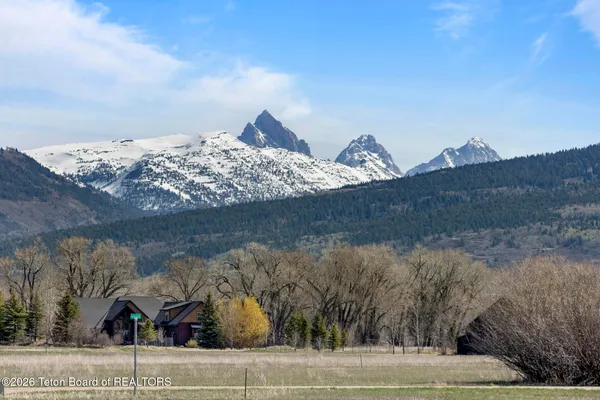 $1,975,000 | 6322 Fox Springs Drive, Victor, ID 83455