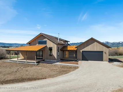 $1,975,000 | 6322 Fox Springs Drive, Victor, ID 83455