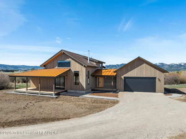 $1,975,000 | 6322 Fox Springs Drive, Victor, ID 83455