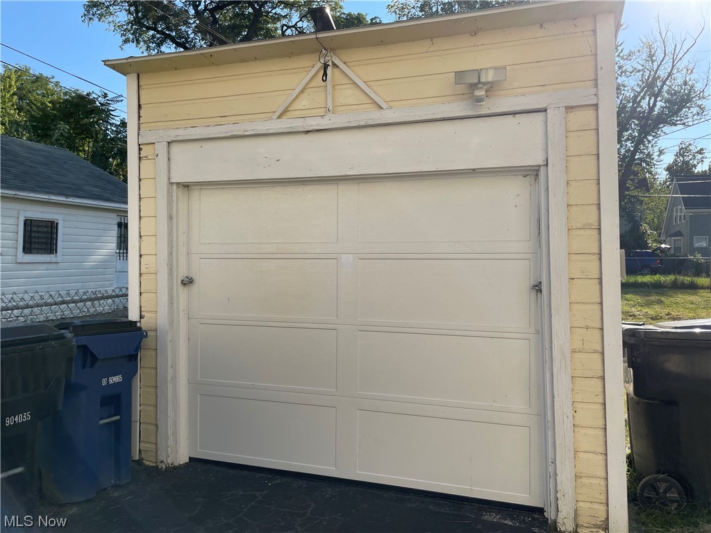 1730 Burgess Road Cleveland, OH 44112 - Photo 24 of 35 View of single car garage