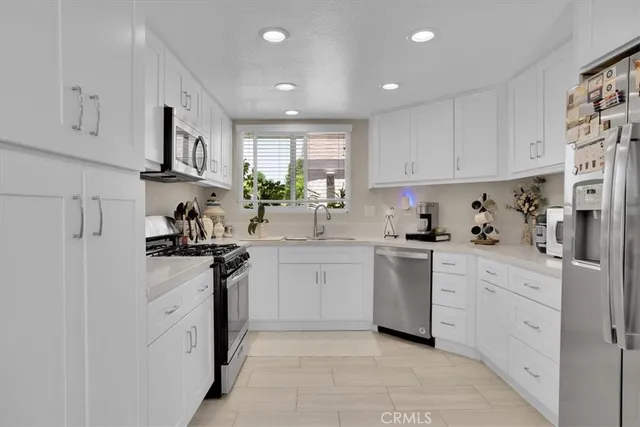 $929,000 | 12 Sparrow Hill Lane, Laguna Hills, CA 92653