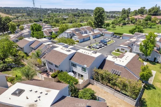 $929,000 | 12 Sparrow Hill Lane, Laguna Hills, CA 92653