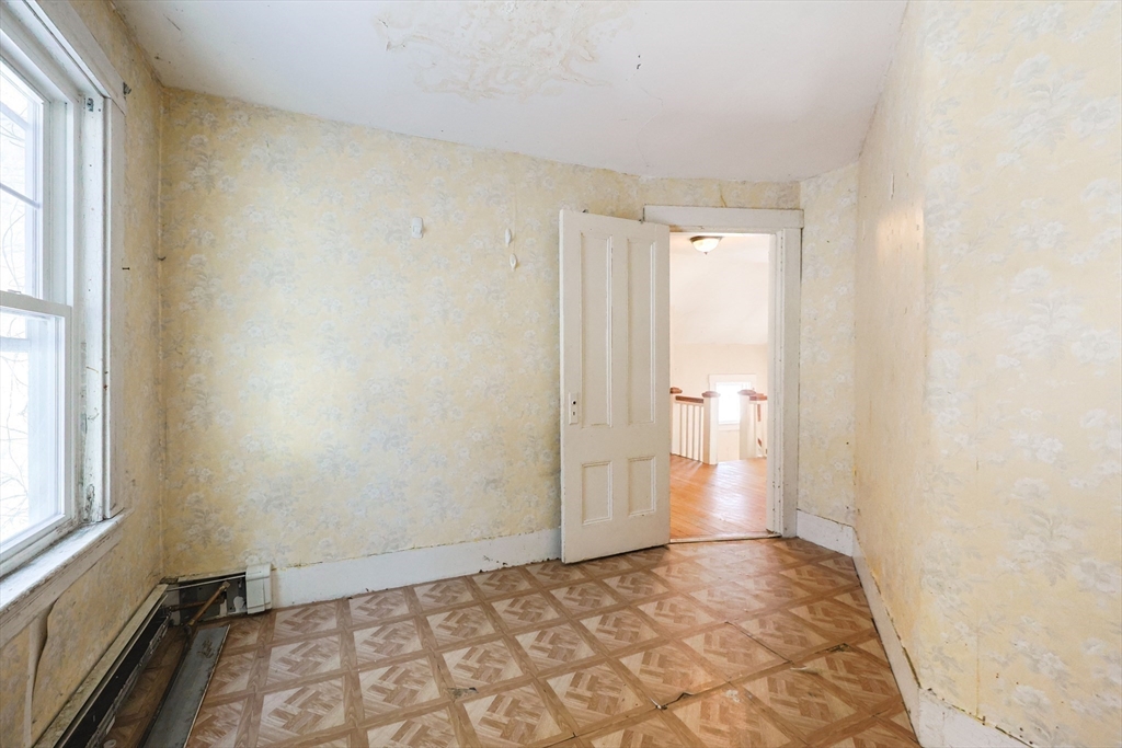 14 Leonard Lane Holbrook, MA 02343 - Photo 21 of 37