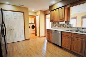115 Warwick Way Pendleton, IN 46064 - Photo 13 of 29