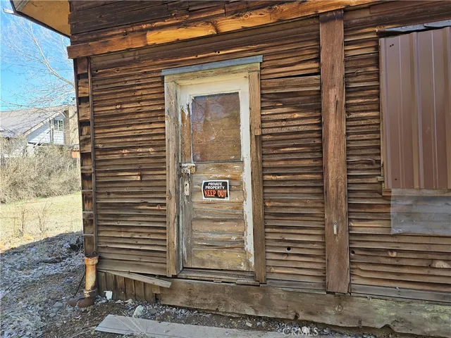 a view of a door of the house