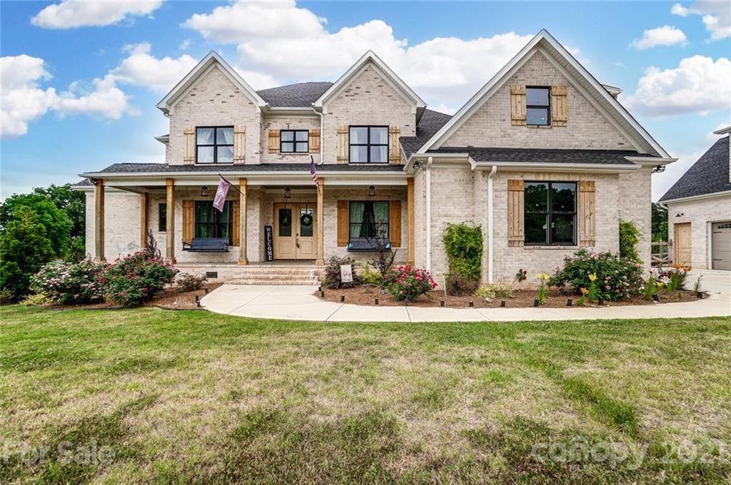 1832 Hannon Farm Road Fort Mill, SC 29715 - Photo 2 of 42 Gallery Image 2