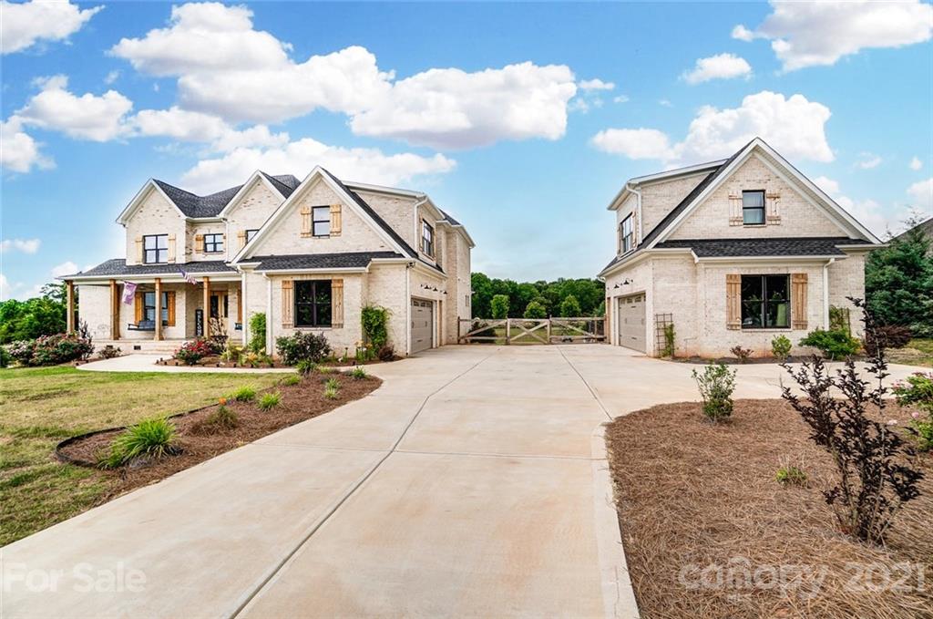 1832 Hannon Farm Road Fort Mill, SC 29715 - Photo 4 of 42 Gallery Image 4