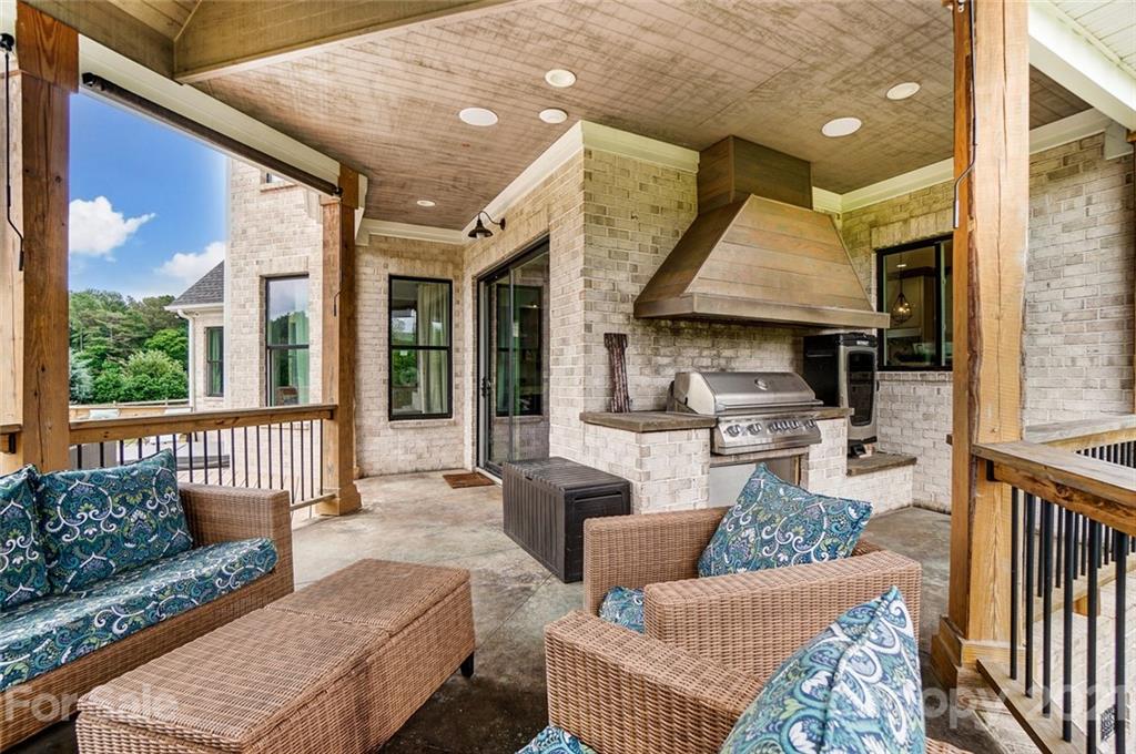 1832 Hannon Farm Road Fort Mill, SC 29715 - Photo 36 of 42 Gallery Image 36