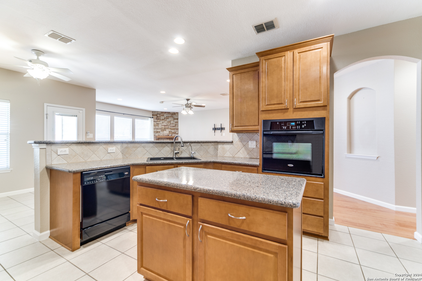 105 Winding Path Boerne, TX 78006 - Photo 7 of 17