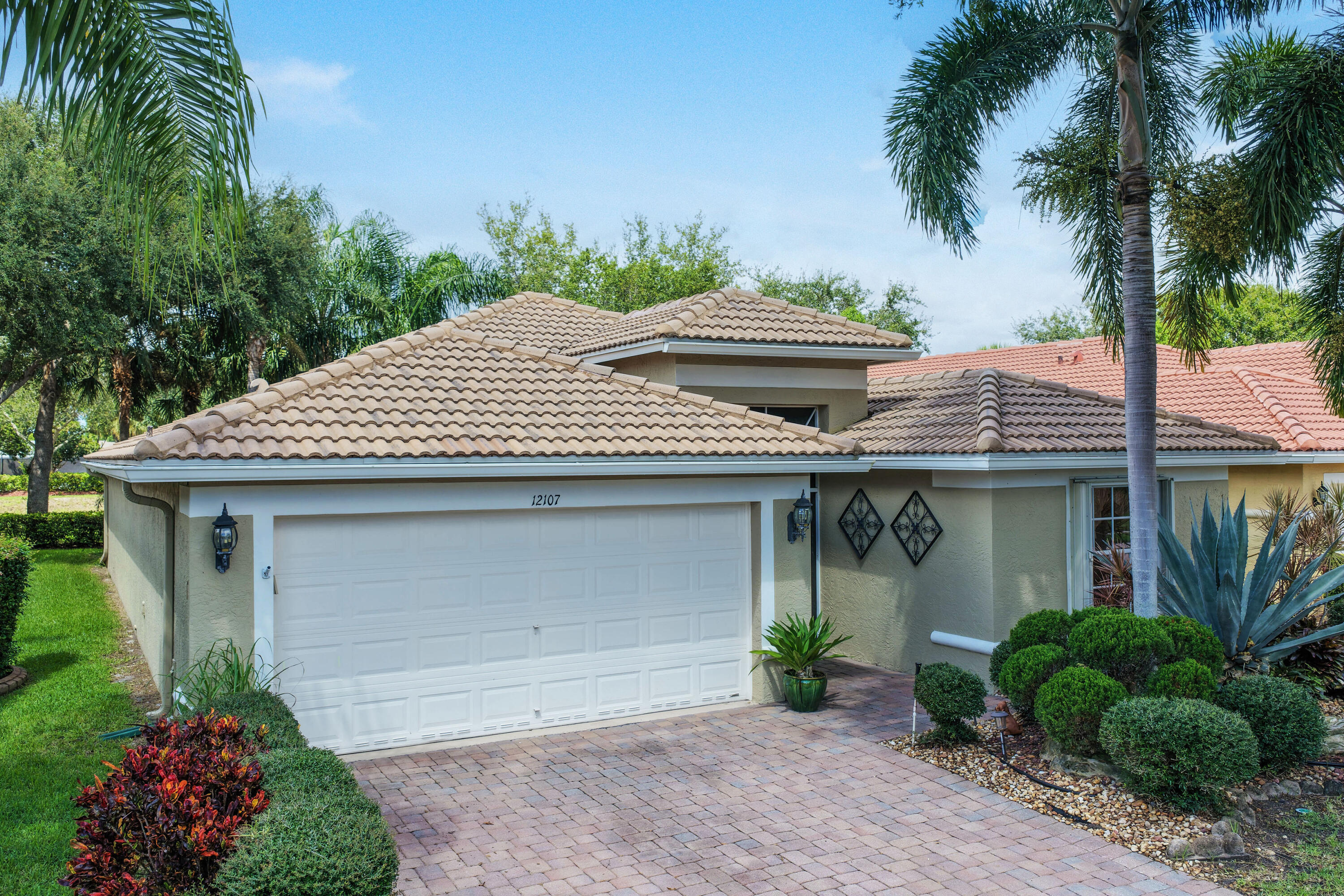 12107 Roma Road Boynton Beach, FL 33436 - Photo 4 of 20 12107RomaRdAerials(3)