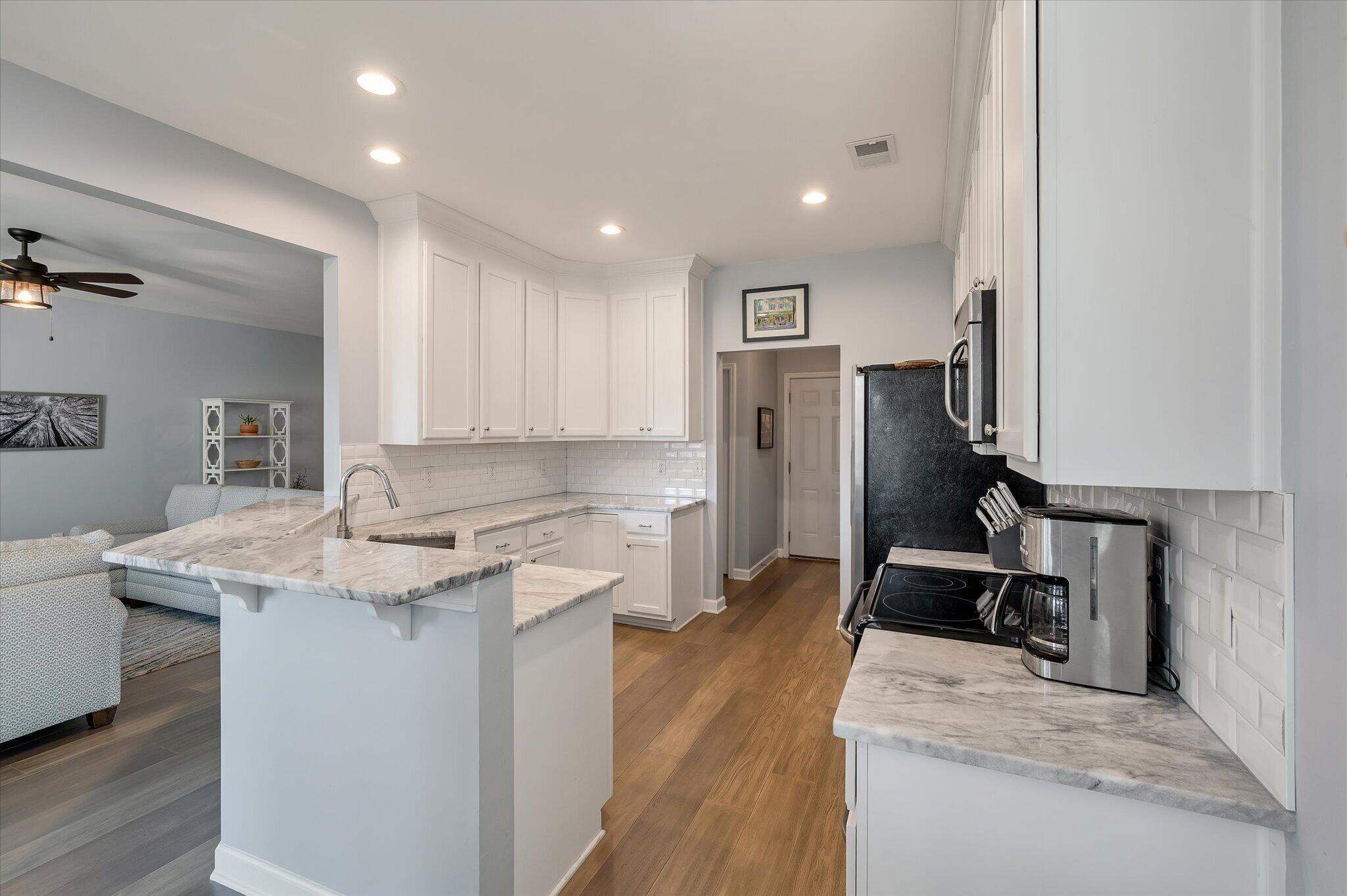 1705 Blalock Street Mount Pleasant, SC 29466 - Photo 14 of 60 Kitchen
