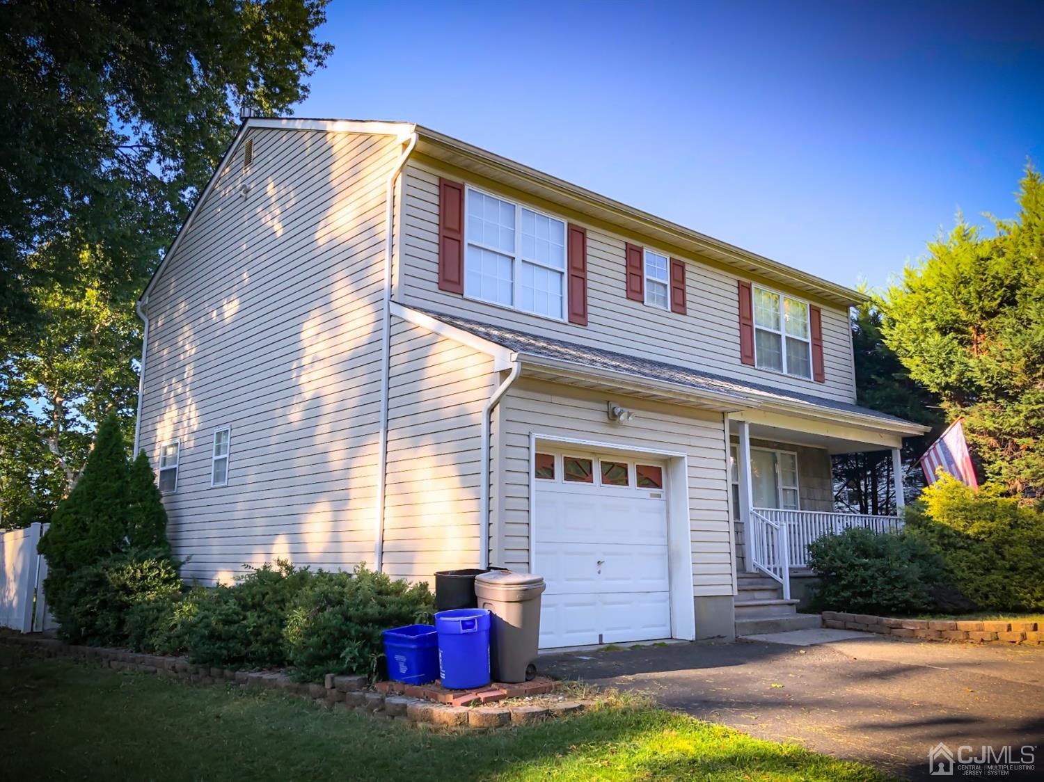 324 Walnut Street Dunellen, NJ 08812 - Photo 4 of 25 Gallery Image 4