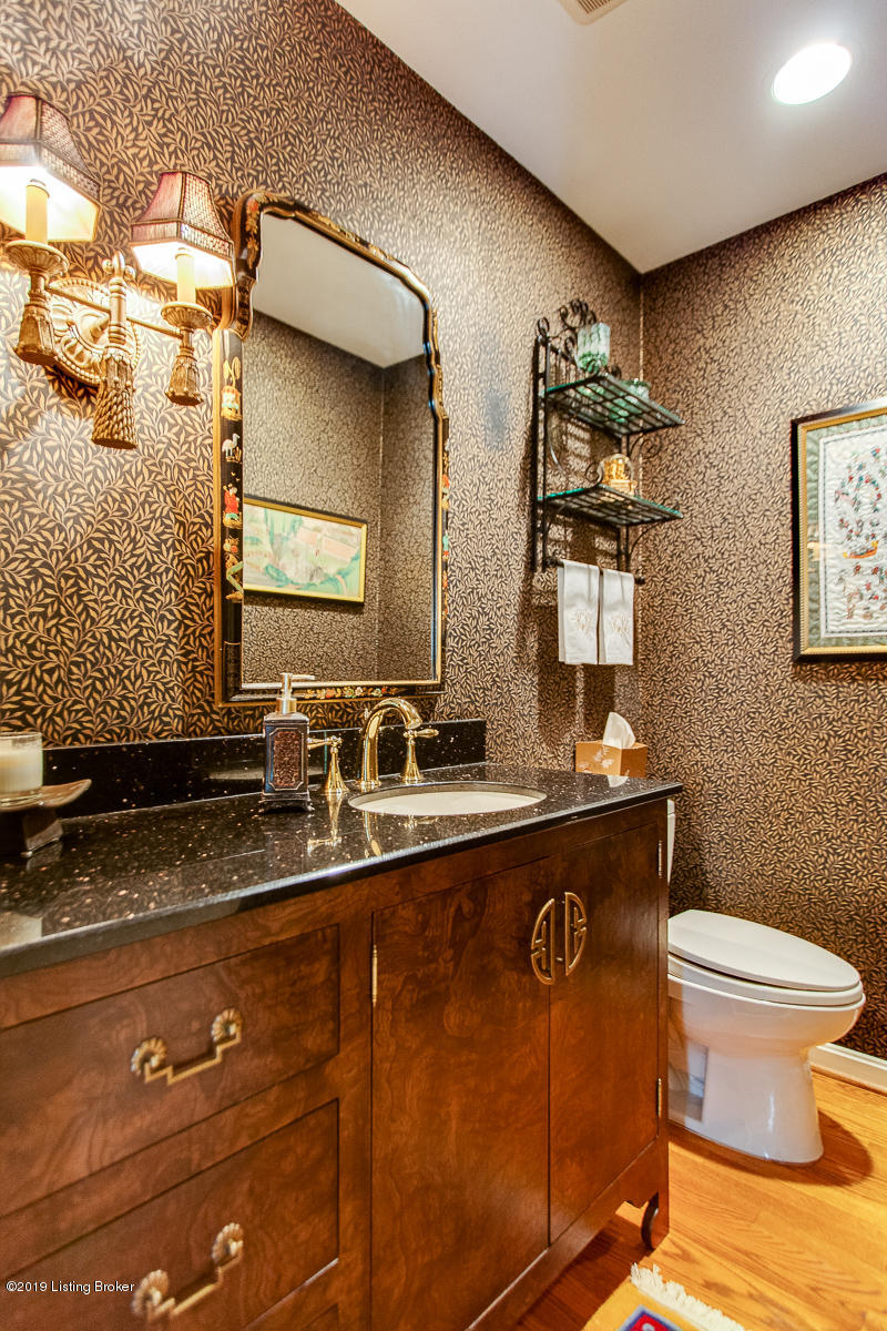 4703 Crofton Road Louisville, KY 40207 - Photo 17 of 38 4703 Crofton Rd-16