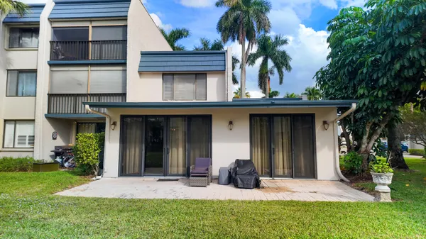 $2,850 | 4383 Trevi Court, Lake Worth, FL 33467