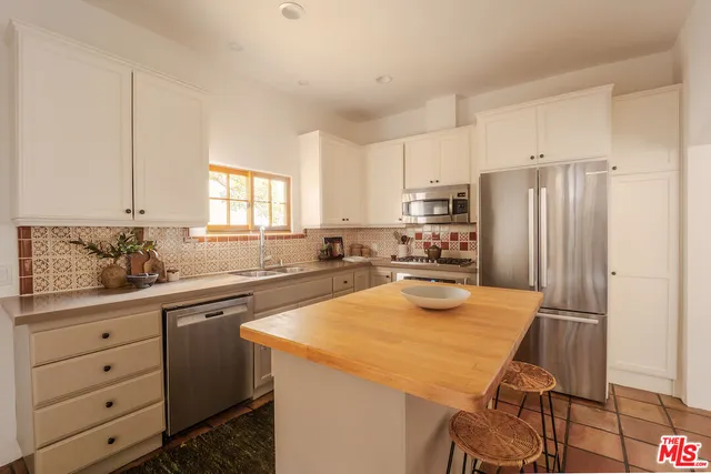 $2,395,000 | 2501 Kenilworth Avenue, Los Angeles, CA 90039