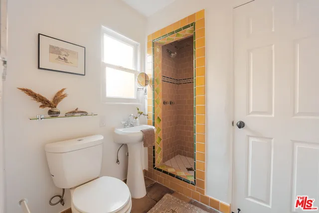 $2,395,000 | 2501 Kenilworth Avenue, Los Angeles, CA 90039