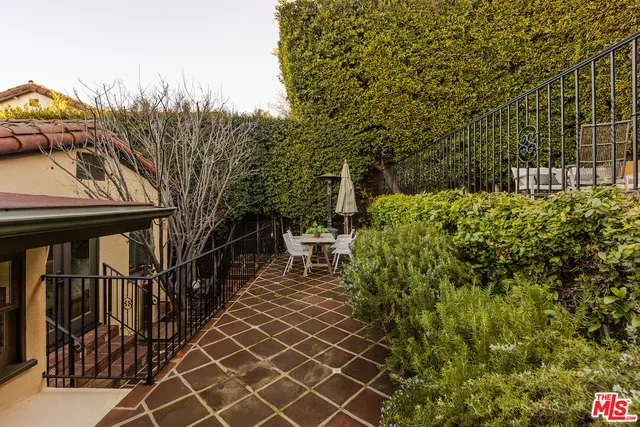 $2,395,000 | 2501 Kenilworth Avenue, Los Angeles, CA 90039