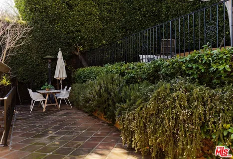 $2,395,000 | 2501 Kenilworth Avenue, Los Angeles, CA 90039