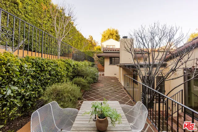 $2,395,000 | 2501 Kenilworth Avenue, Los Angeles, CA 90039