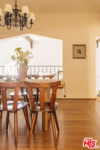 $2,395,000 | 2501 Kenilworth Avenue, Los Angeles, CA 90039