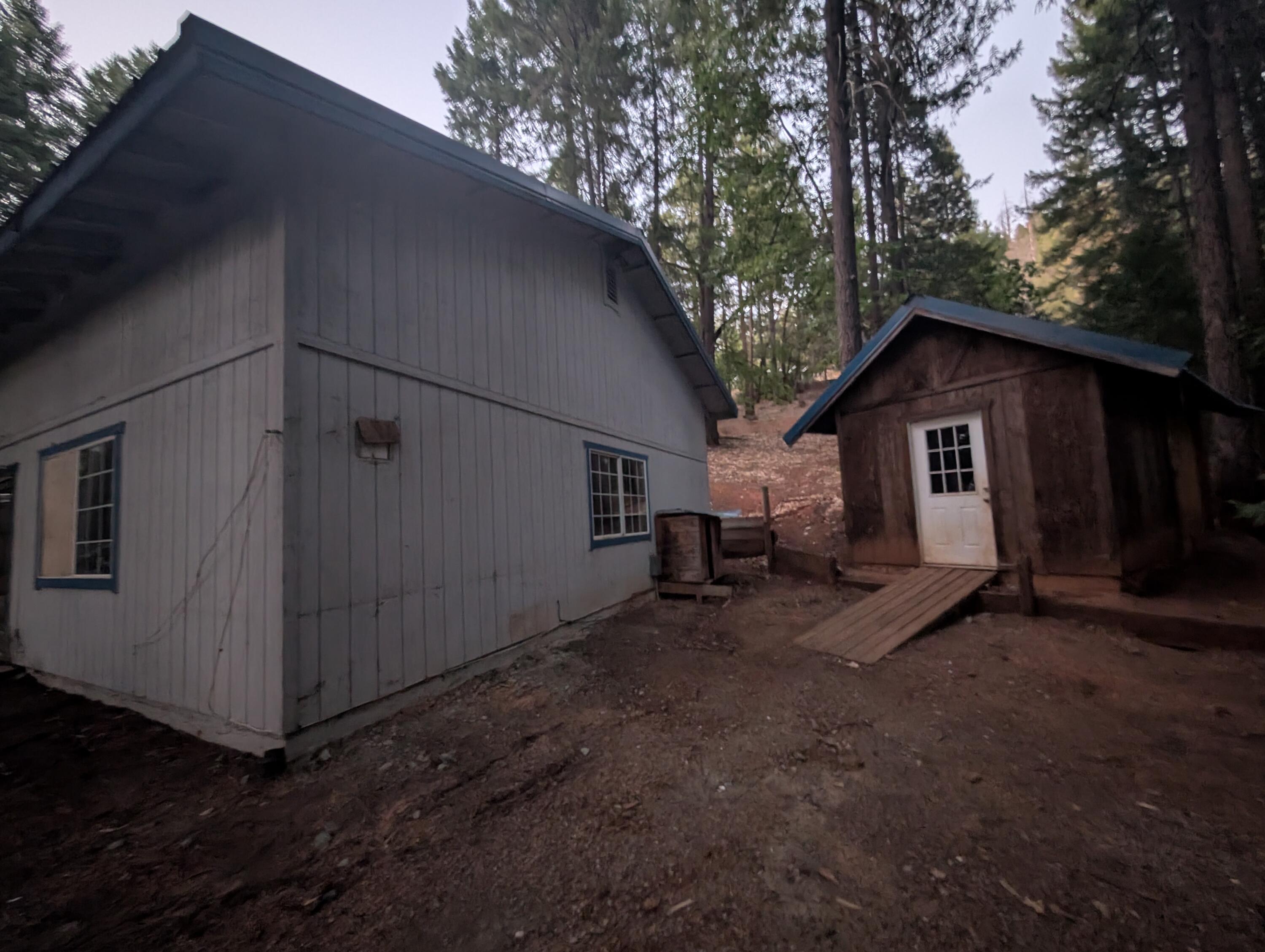 211 Goa Way Lewiston, CA 96052 - Photo 11 of 44 PXL_20250917_023545235.NIGHT