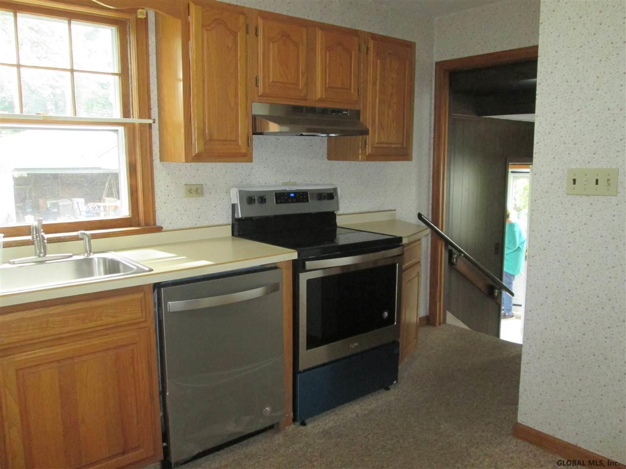 1221 Highbridge Road Rotterdam, NY 12303 - Photo 18 of 32 Photo 19